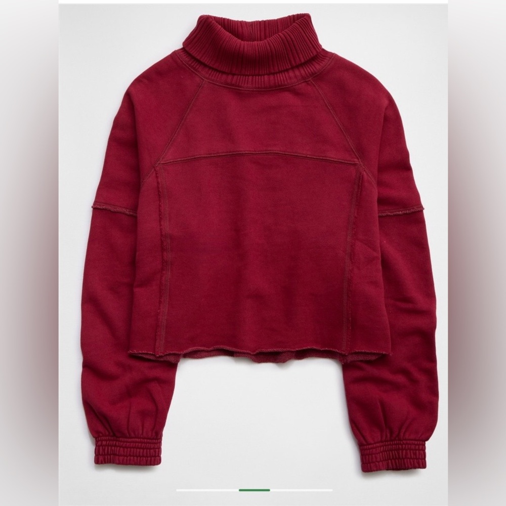 Aerie Women’s New Height Turtleneck Cherry Tart size S